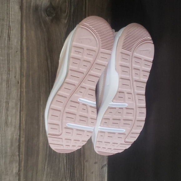 New Nike Air Max Light Pink Sneakers Size 7.5 Casual Streetwear Everyday Neutral - Picture 8 of 9